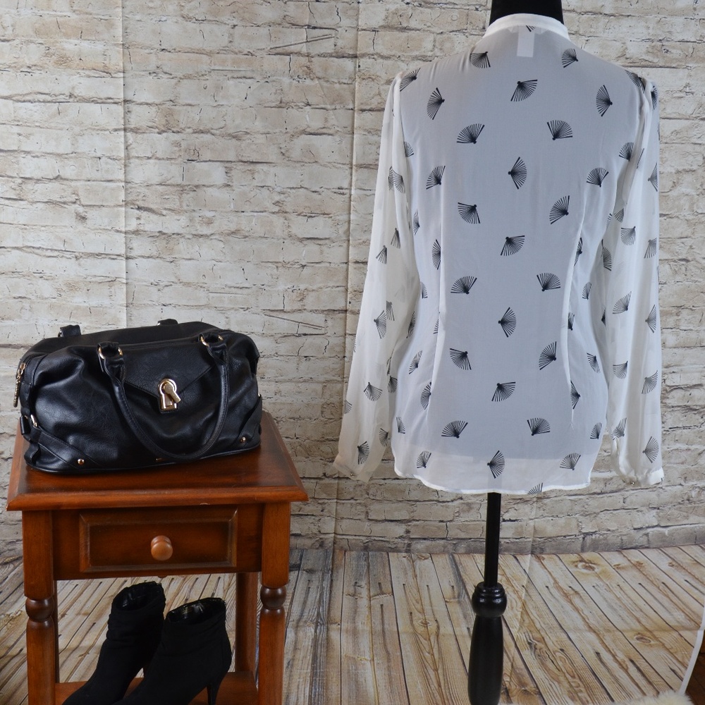 H&M blouse - Picture 3 of 4
